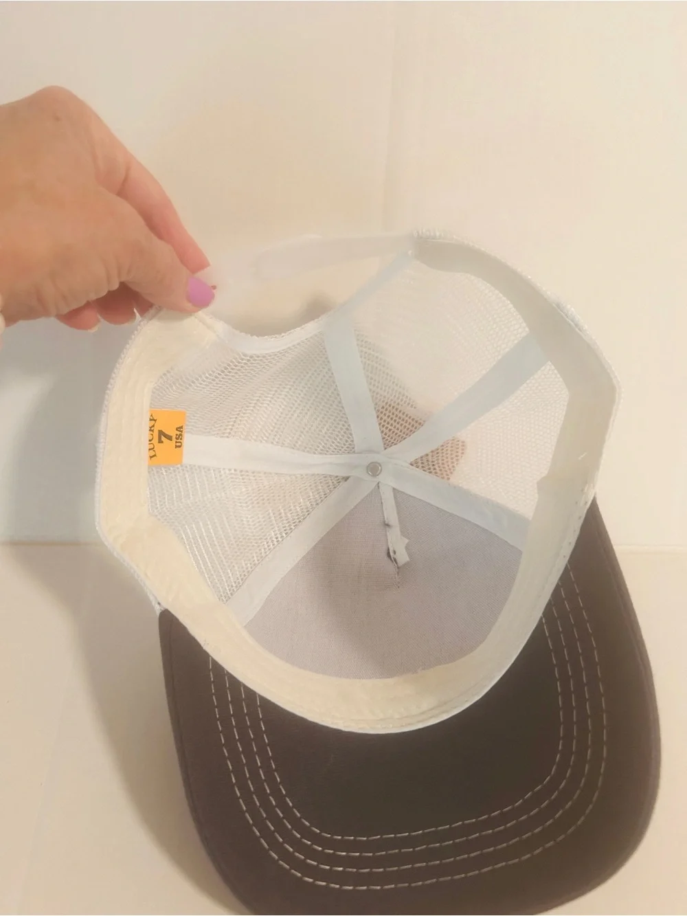 White pineapple Montauk Hamptons Mesh Hat - Size 7